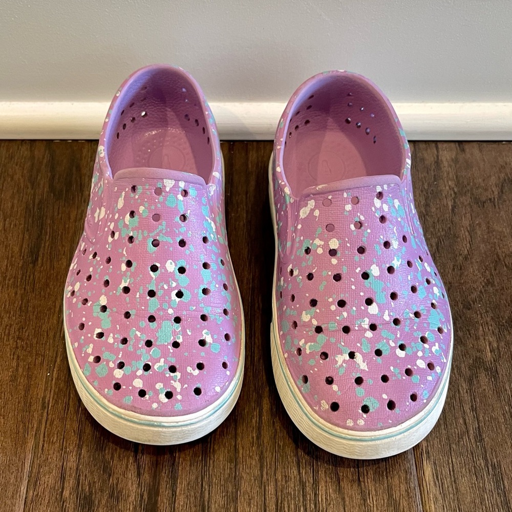 Native brand - size 11 (toddler girls)